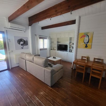 Villa Casa Madera Urbanizacion Socorro Sevilla Exterior foto